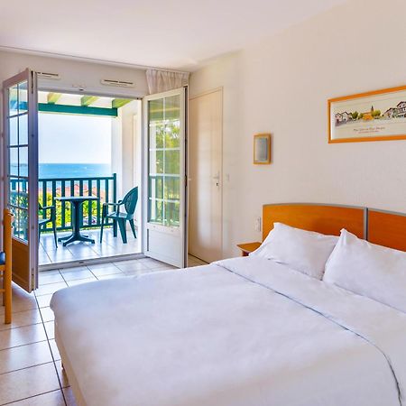 Azureva Hendaye Hotel Bagian luar foto