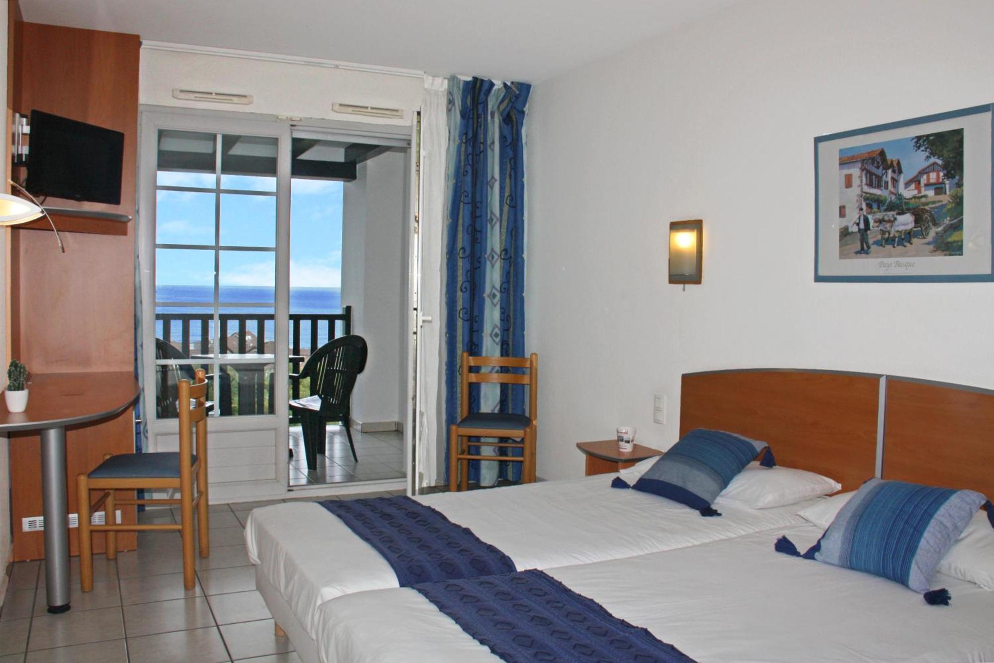 Azureva Hendaye Hotel Bagian luar foto